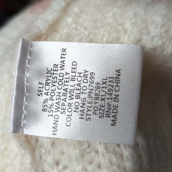 Kori America Colorblock V Neck Sweater - Picture 5 of 5